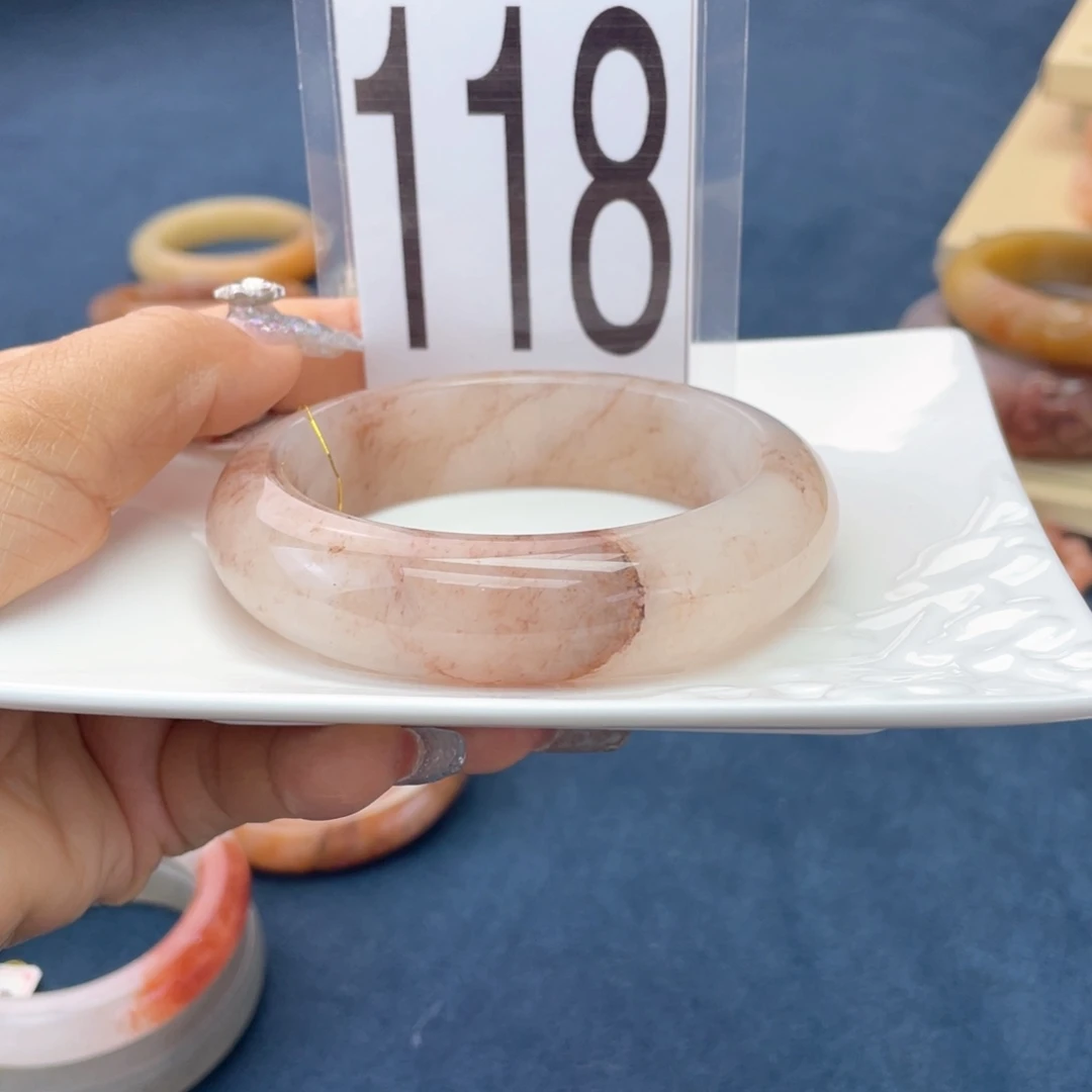 石英质玉未镶嵌手镯