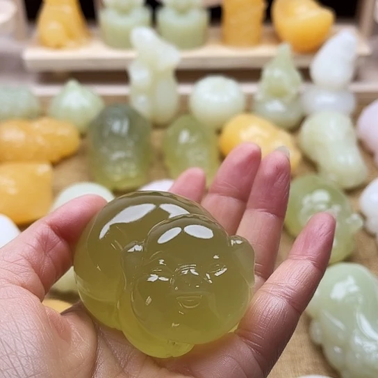 嗨***果玉天然玉石手把件