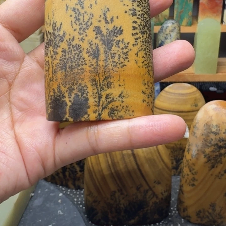 一***间老挝石青田老封门冻