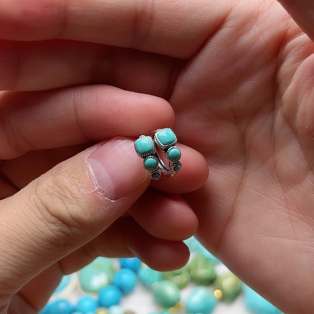 未镶嵌绿松石珠宝奇石