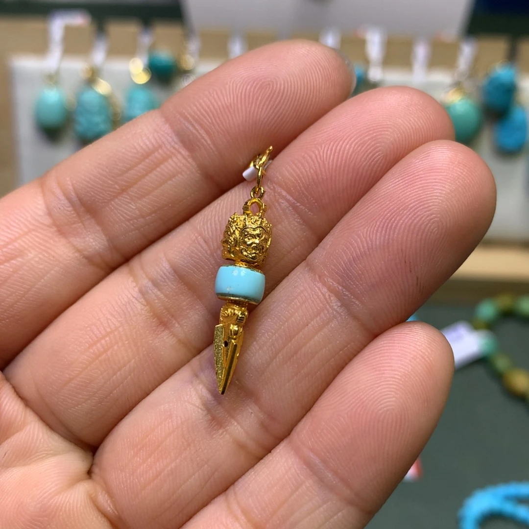 绿松石吊坠18K金镶嵌