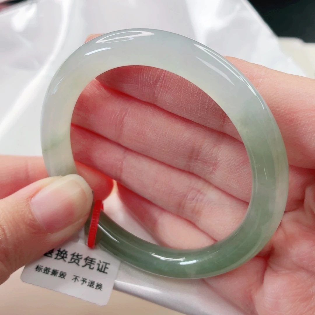 翡翠未镶嵌手镯51.8圈x598