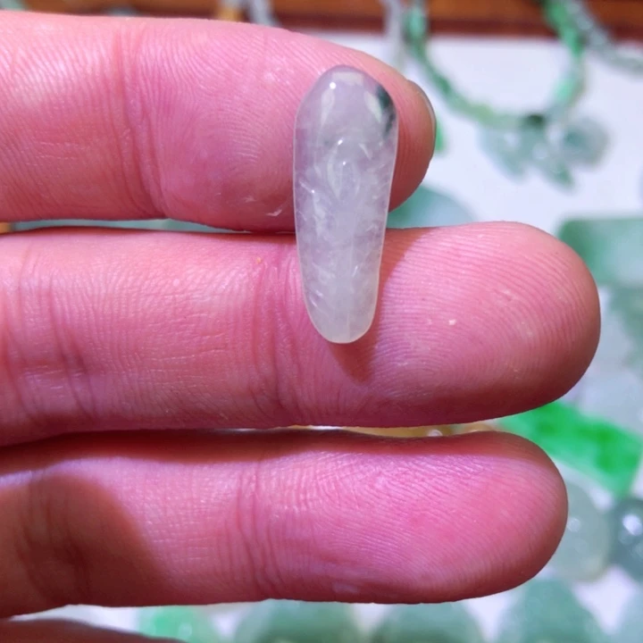 翡翠未镶嵌颈饰天然a货翡翠