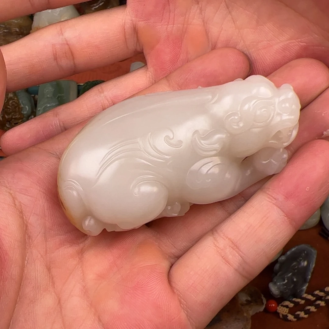 和田玉未镶嵌把件钢***伸