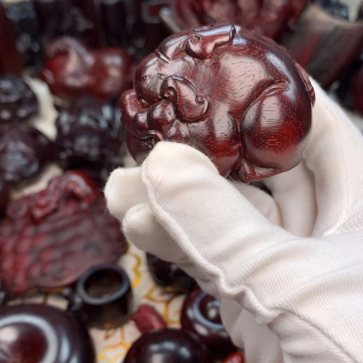 檀香紫檀（小叶紫檀）不**王