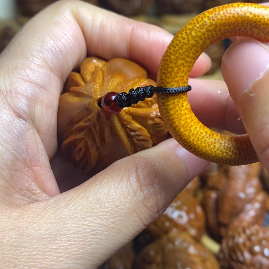 【闪购商品】核桃木/黑胡桃（胡桃木）橄榄核雕工艺3.8