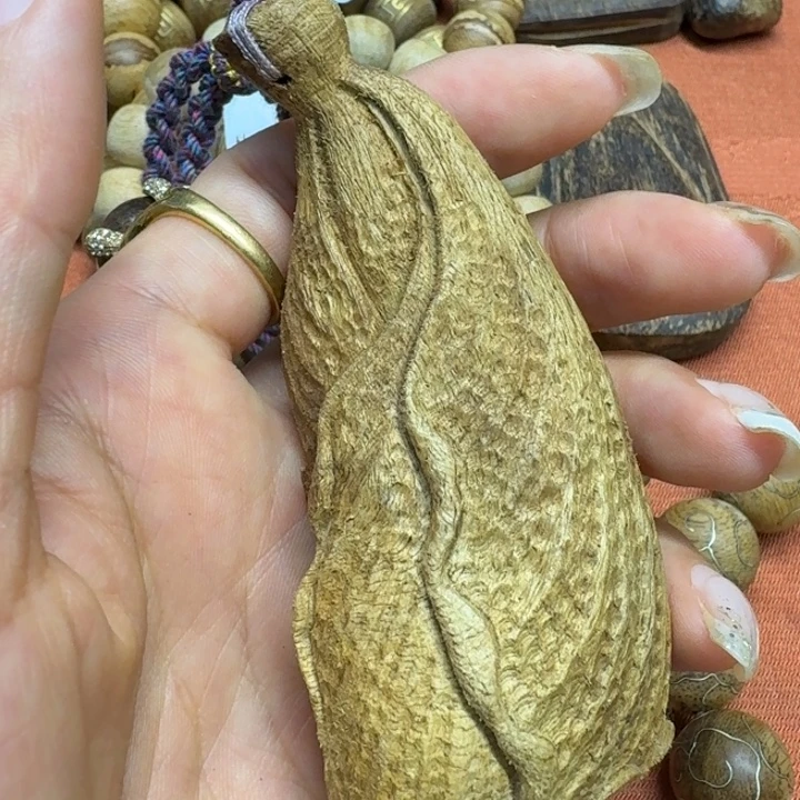 大叶紫檀（黑酸枝木类）