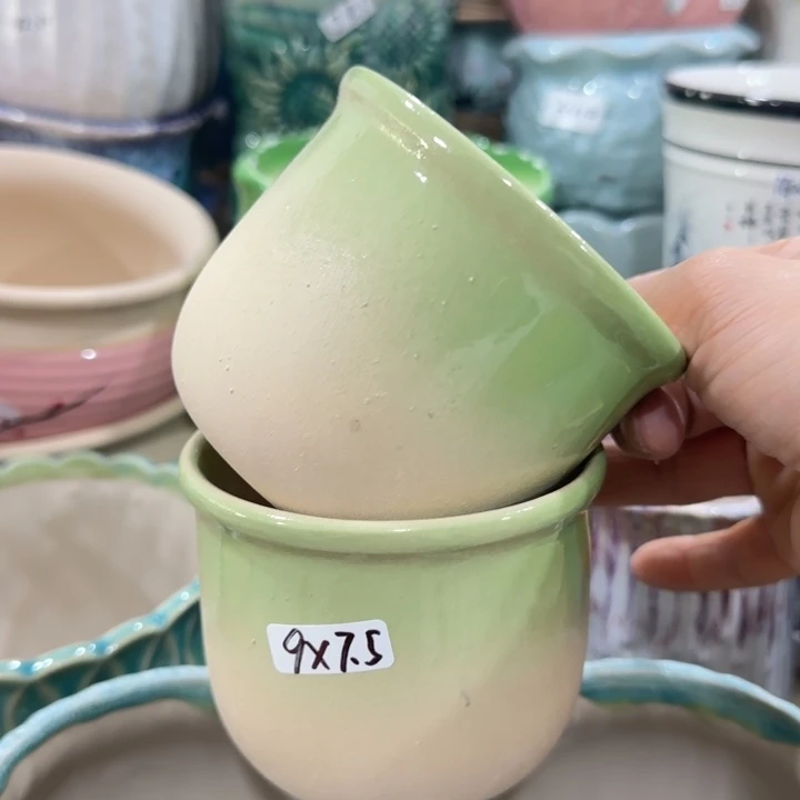 凑9块包邮，有孔，陶瓷花盆