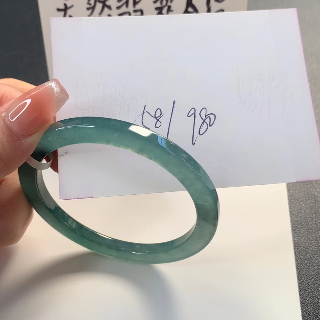 翡翠未镶嵌手镯手镯