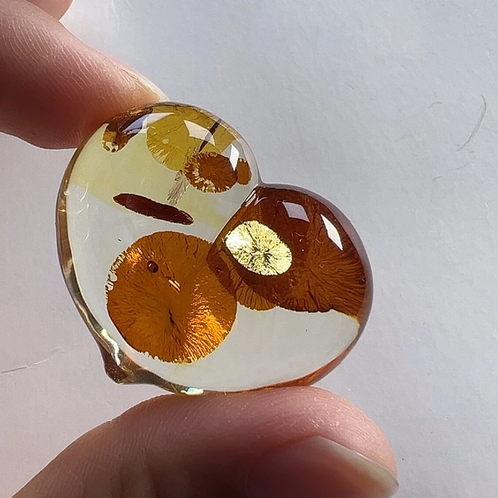 琥珀（花珀）颈饰未镶嵌
