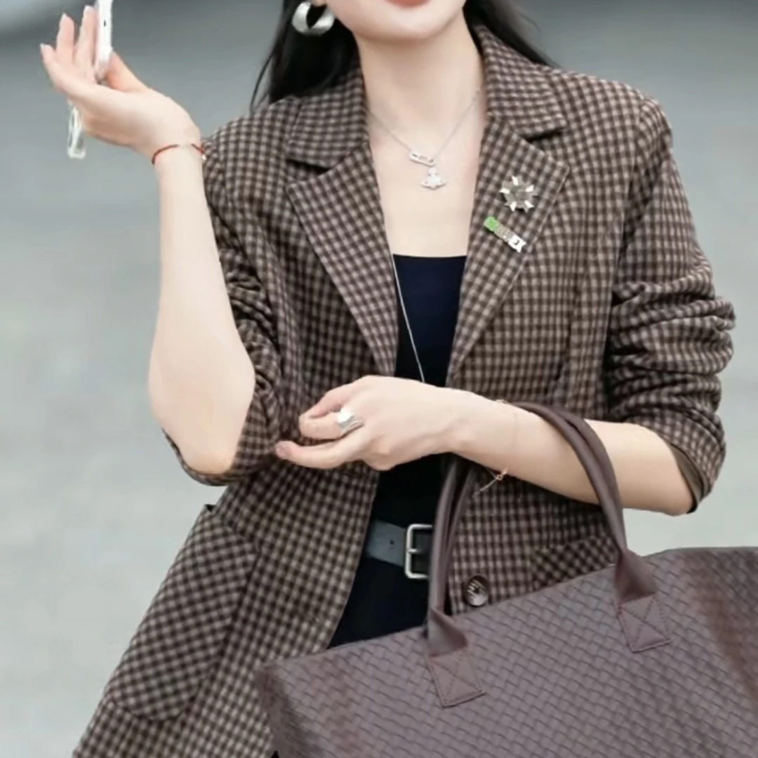 【名角服饰】【6805西服外套】格子扣女长袖短外套休闲显瘦西服