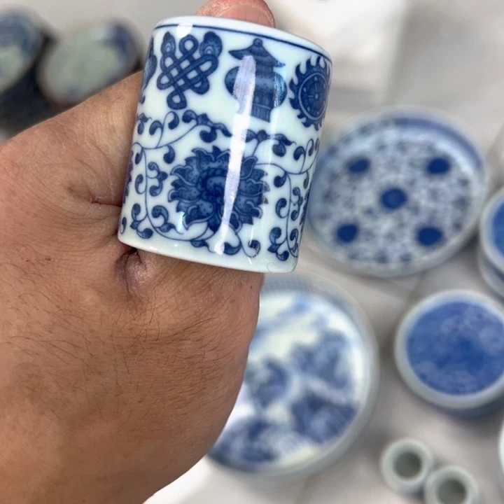 瓷片白青花缠枝莲扳指盖置全品