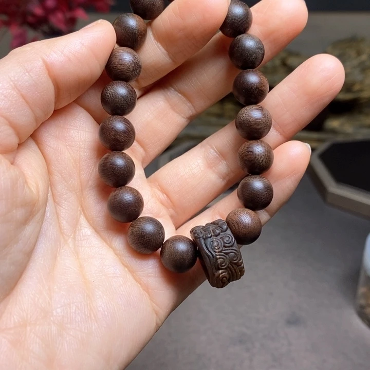 沉香手串越南富森红土1.0设计➕跑环沉香木雕