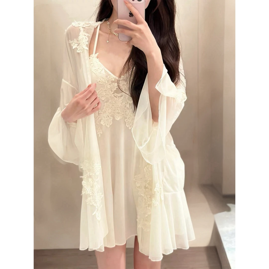 法式蕾丝拼接吊带睡衣女秋季性感透视露背家居服轻奢两件套