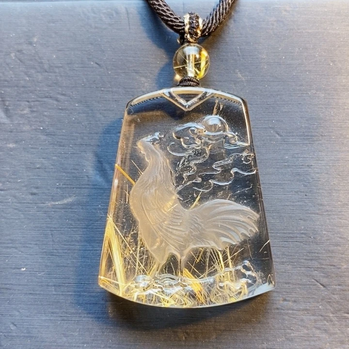 颈饰未镶嵌发晶天然白体金发晶生肖鸡无事牌