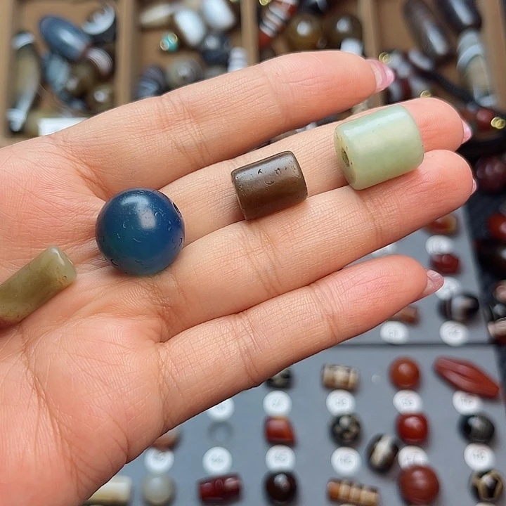 玛瑙/玉髓未镶嵌珠宝半成品流****河