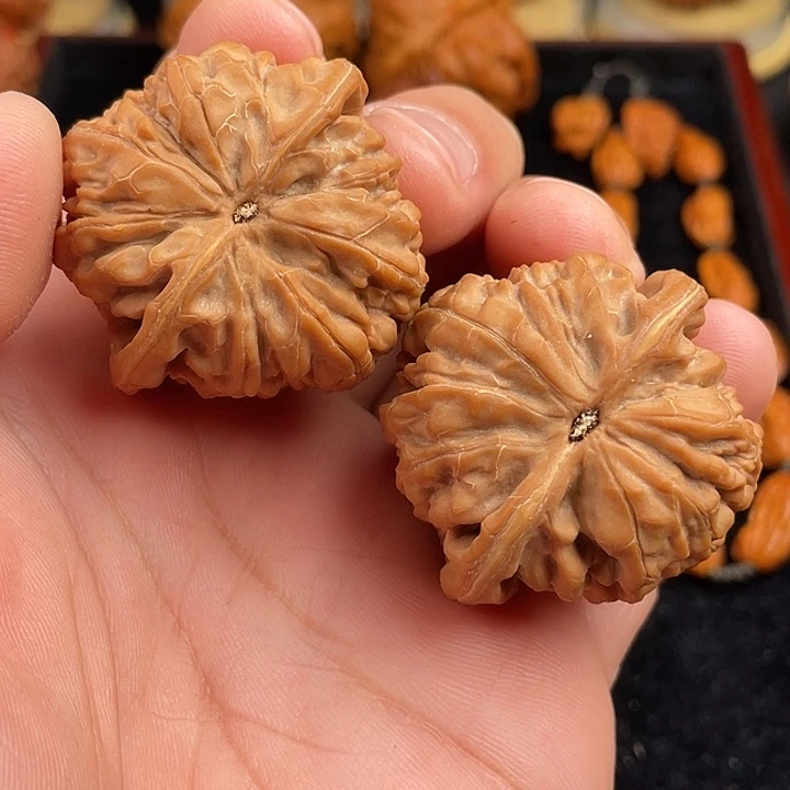 贰***J41头货太子精品核桃