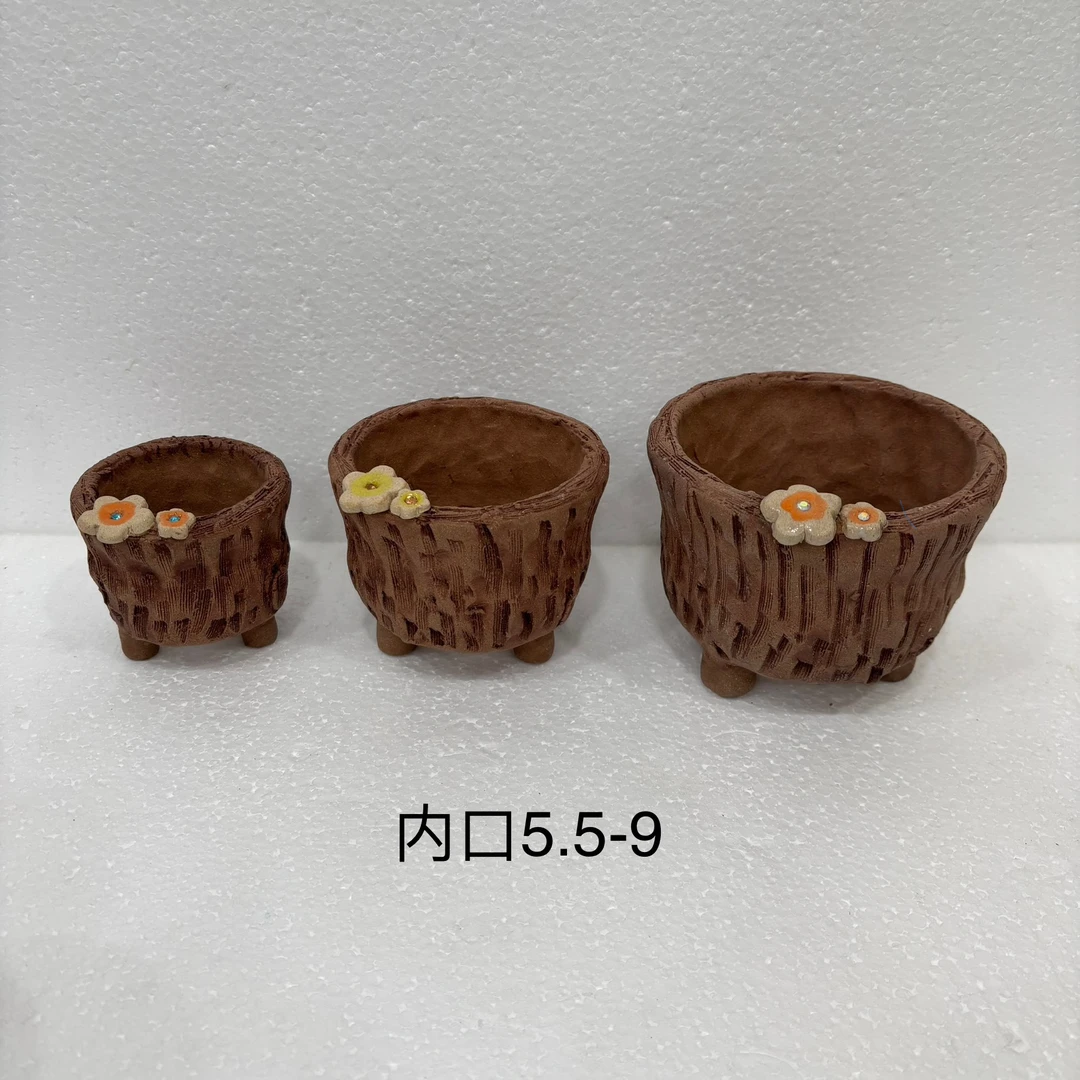 唐潮咖色带小花圆盆，内口5.5-9左右，陶泥的材质，特别透气