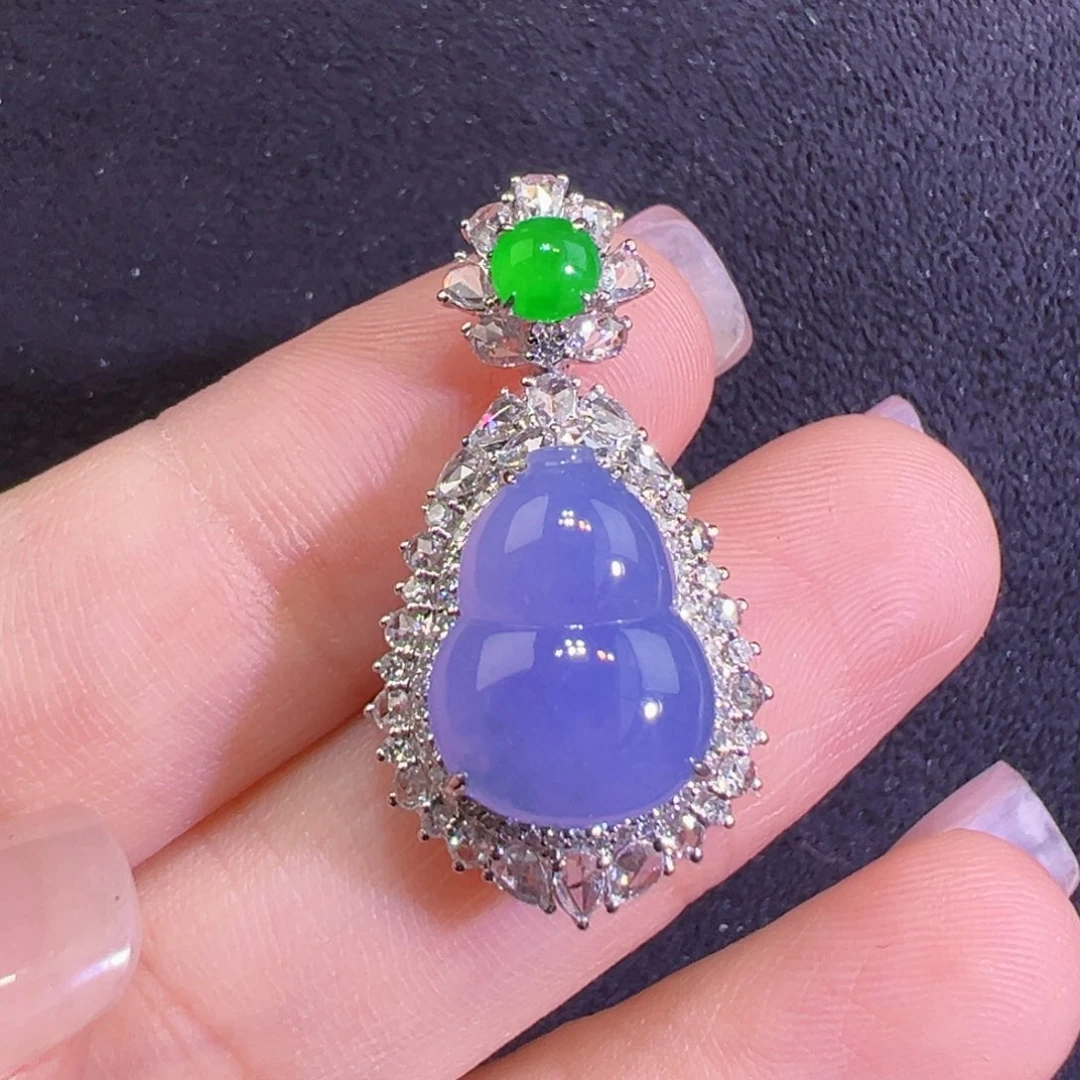 灰***头翡翠18K金镶嵌吊坠(不含链)吊坠