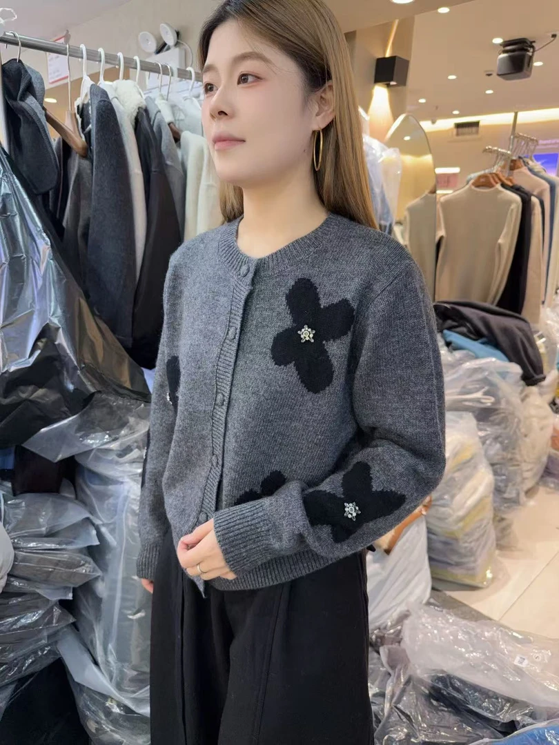 高级感立体花朵提花针织开衫