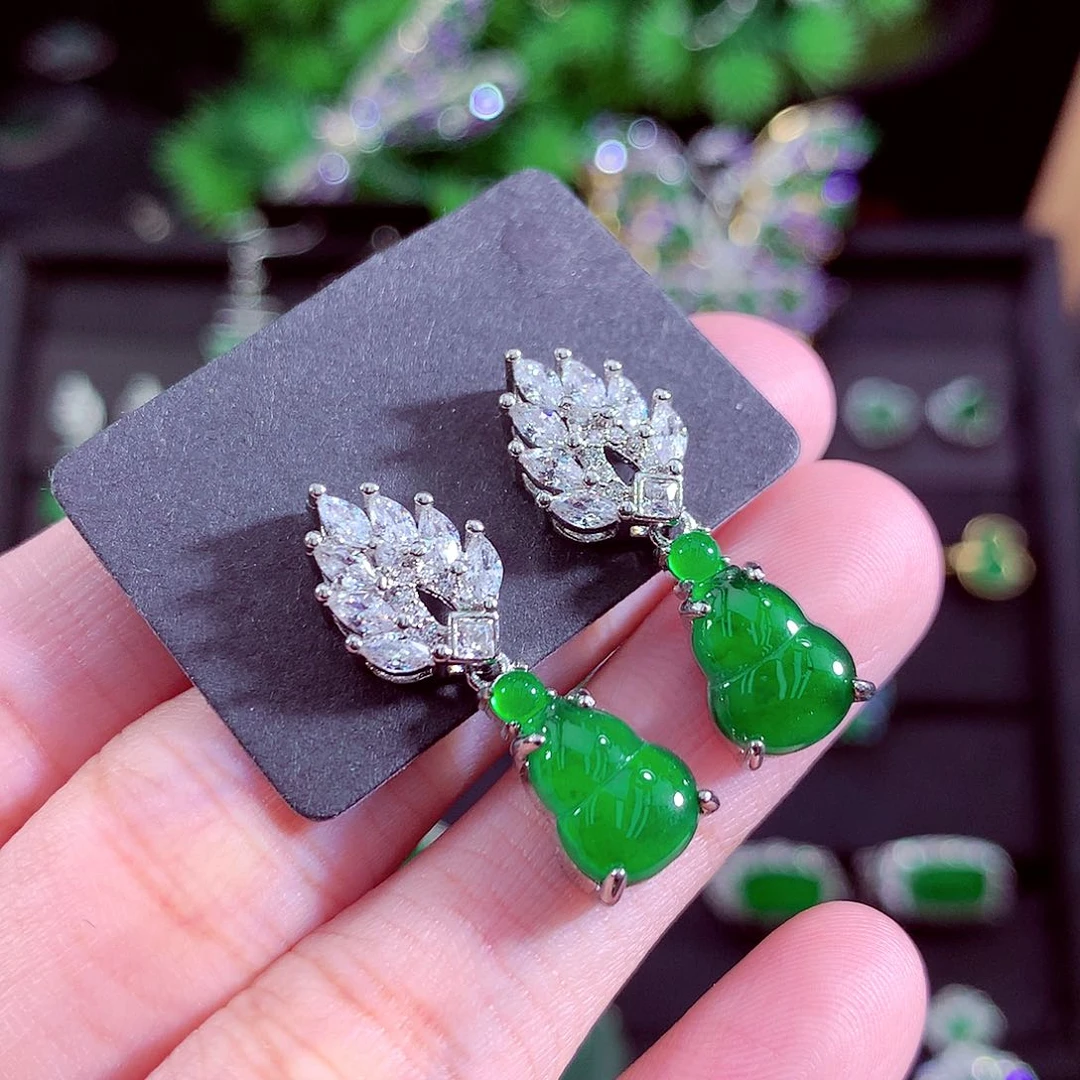 颈饰未镶嵌翡翠天然