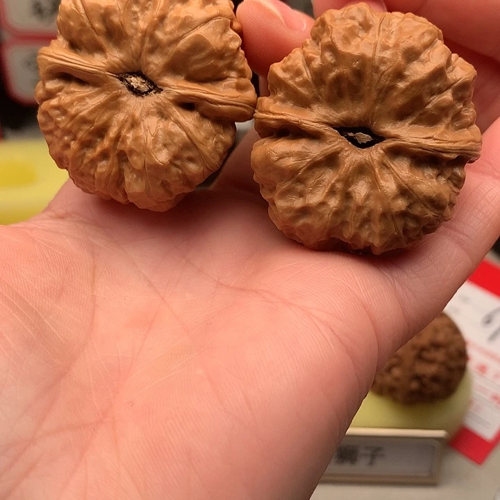 文玩核桃吊坠39尺四开背蛙558号