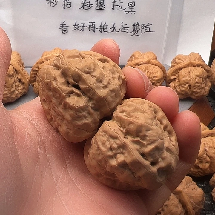 密***叔吊坠文玩核桃蛤蟆