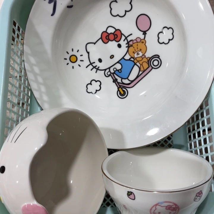 呜呜小女孩们真的都特别喜欢看书吧这两