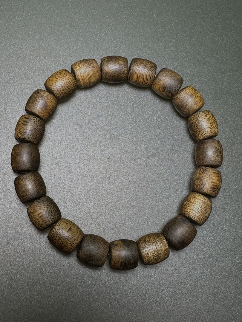 沉香 香韵幽沉 海南白奇楠沉香直切手串10mm 多样性发货一10克