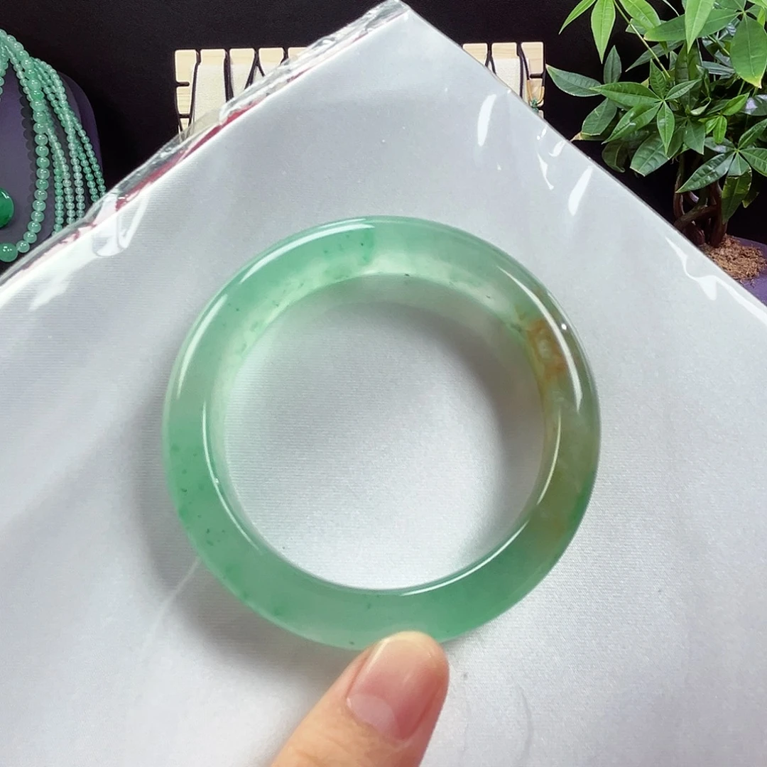 未镶嵌手镯石英质玉54