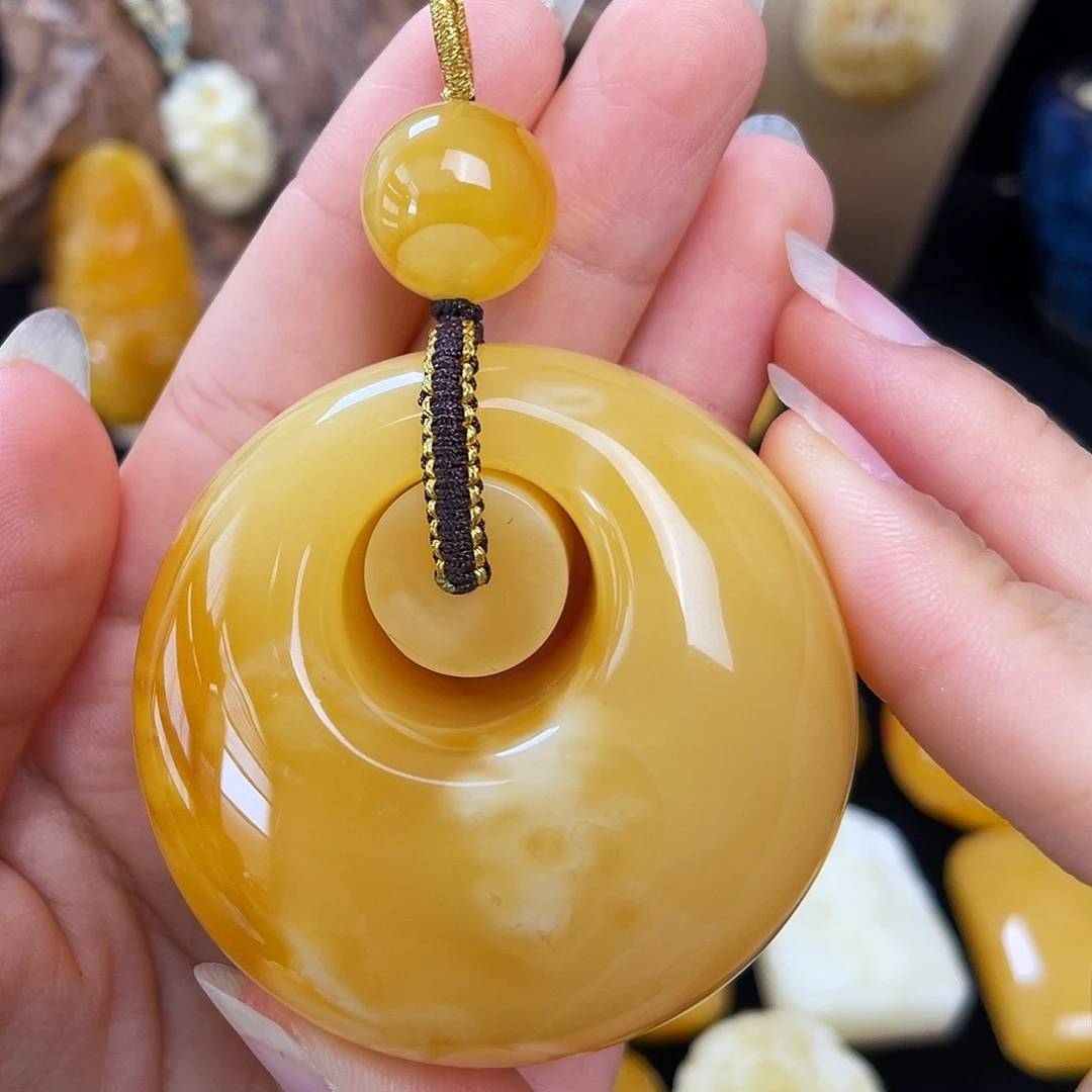 琥珀未镶嵌珠宝奇石