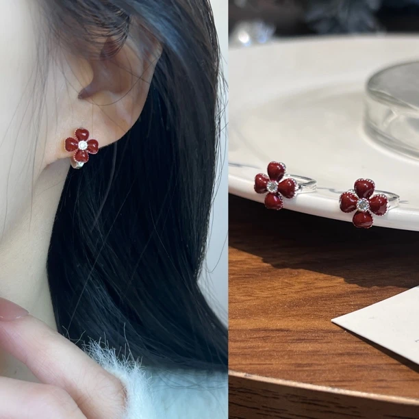 黑糖【耳饰】法式复古幸运草花朵耳钉气质轻奢小众耳饰E1363