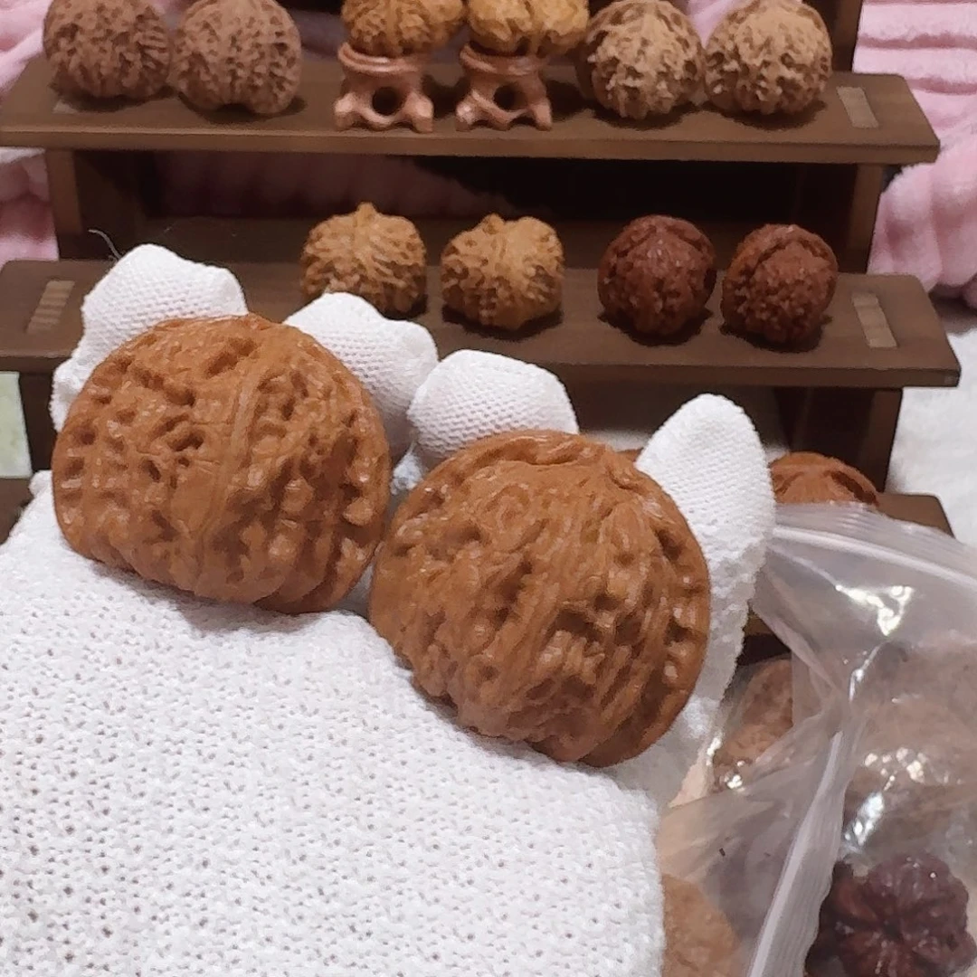 明***胖吊坠文玩核桃白狮子