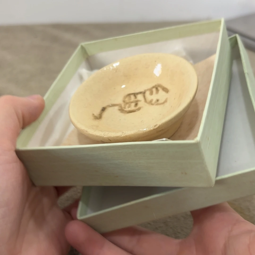 瓷片非常好看漂亮的物品