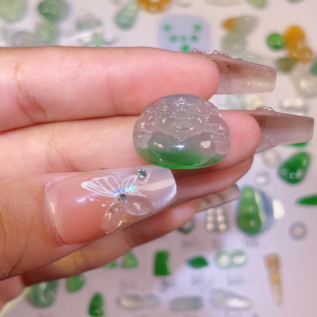 翡翠未镶嵌颈饰裸石