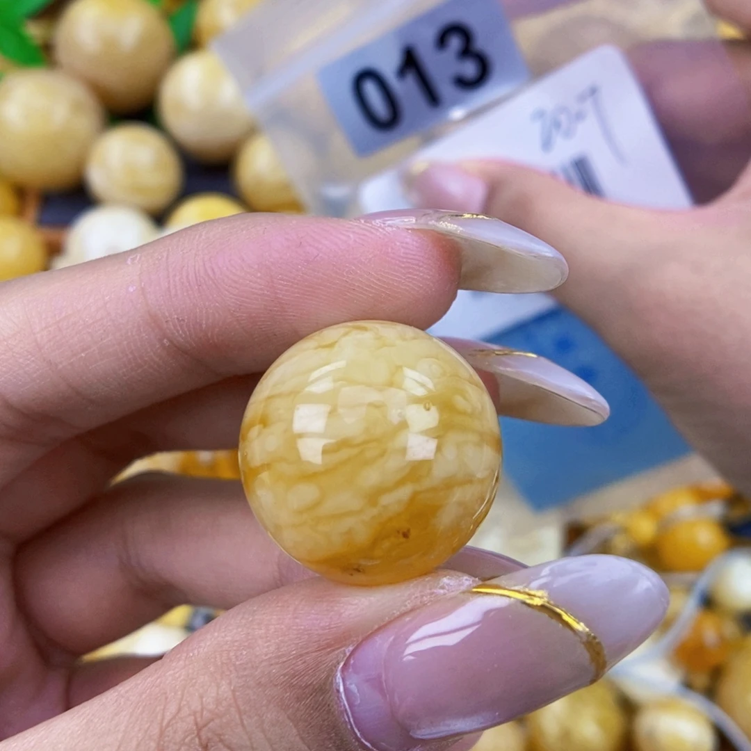 琥珀未镶嵌珠宝奇石20.7 粉