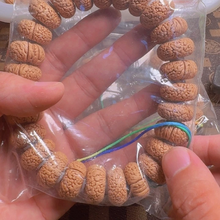 O***N桃核吊坠嘎嘎嘎哈哈哈哈哈哈哈哈