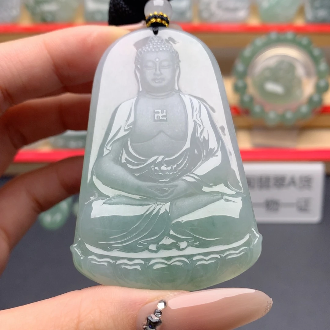 翡翠未镶嵌颈饰大日如来