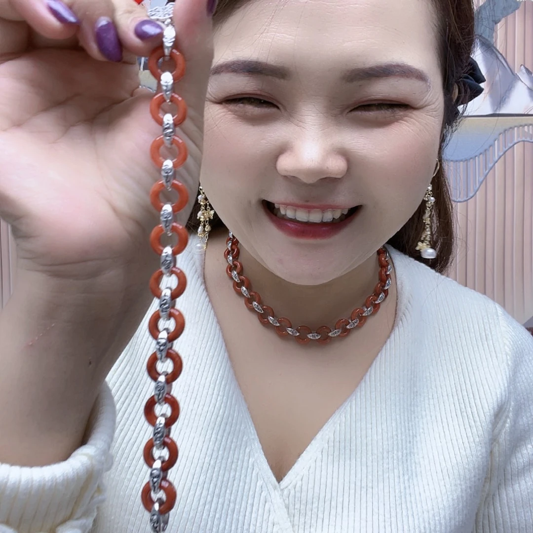 翡翠未镶嵌颈饰手链