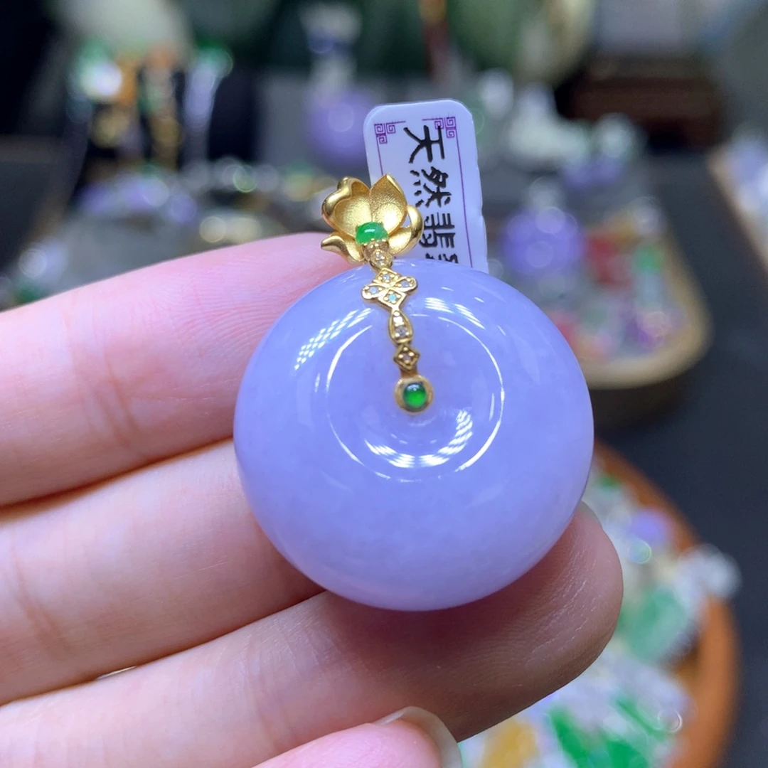 翡翠18K金镶嵌颈饰翡翠吊坠项链