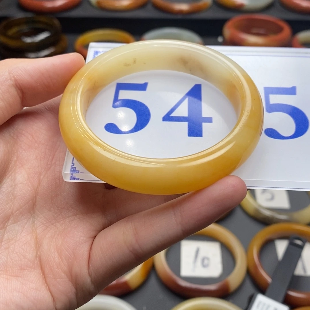 石英质玉（黄龙玉）手镯未镶嵌