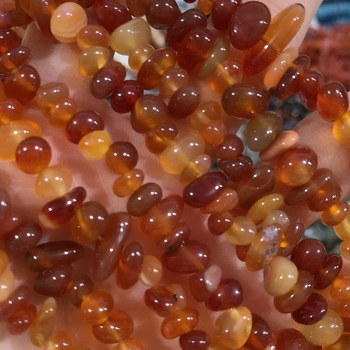 一条红色随行碎石80厘米