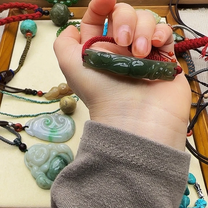 和田玉手链未镶嵌小**?