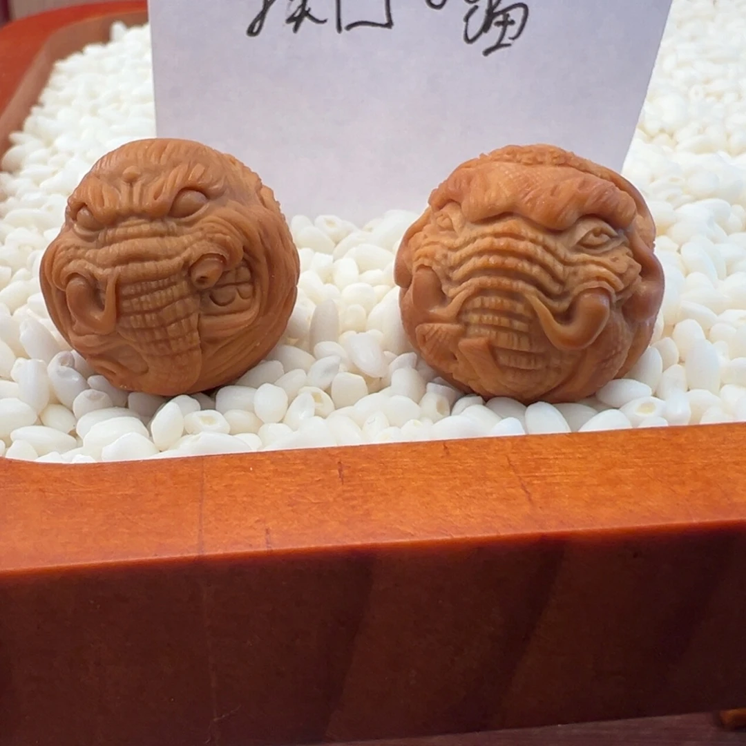 ***猫吊坠核桃1.8残牙象神➕象神唐狮