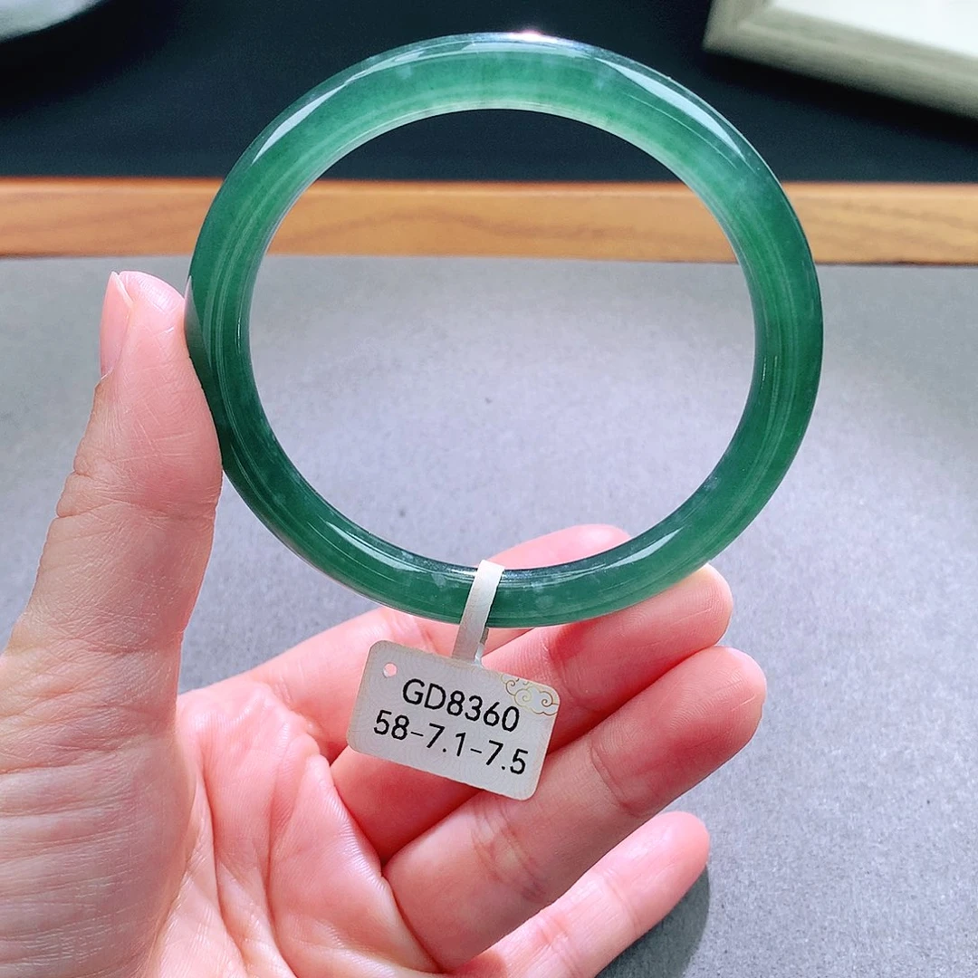 翡翠未镶嵌手镯天然翡翠手镯a货