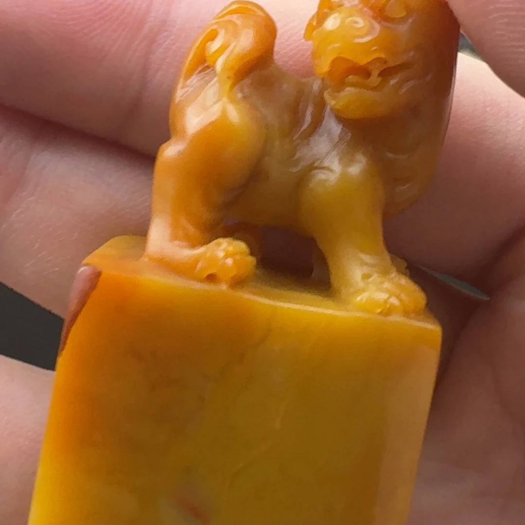 寿山石印石189老挝田黄