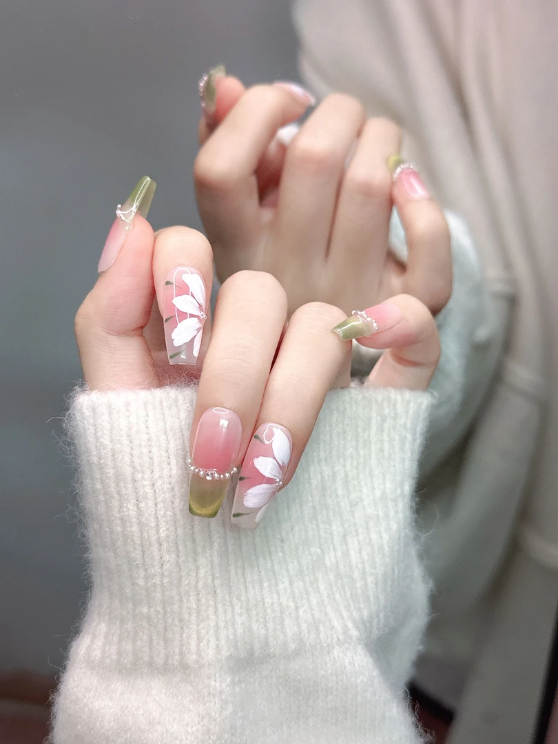 春日精灵 显白手工穿戴式美甲