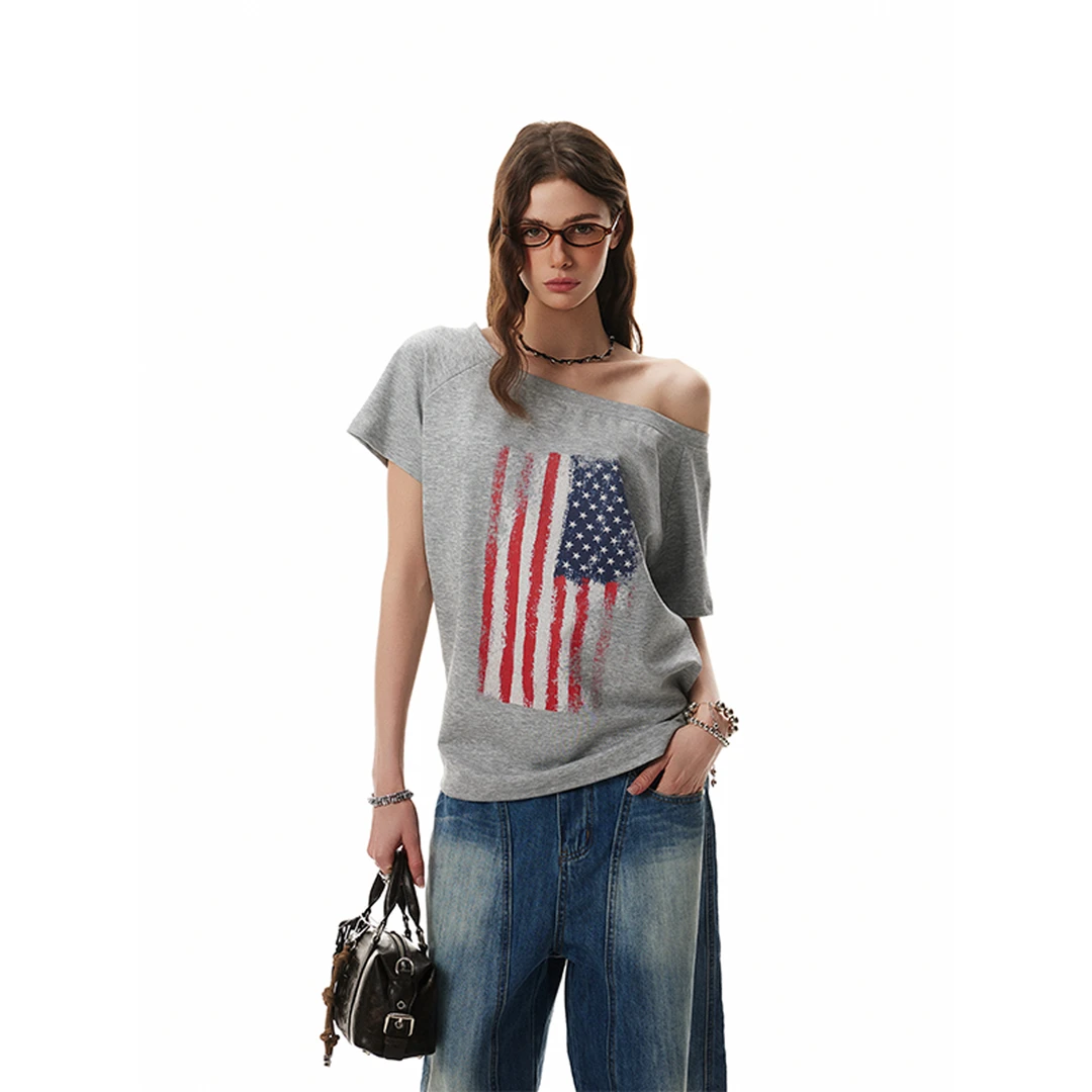 美式复古辣妹旗帜印花宽松斜肩短袖T恤女夏季慵懒风休闲短款上衣