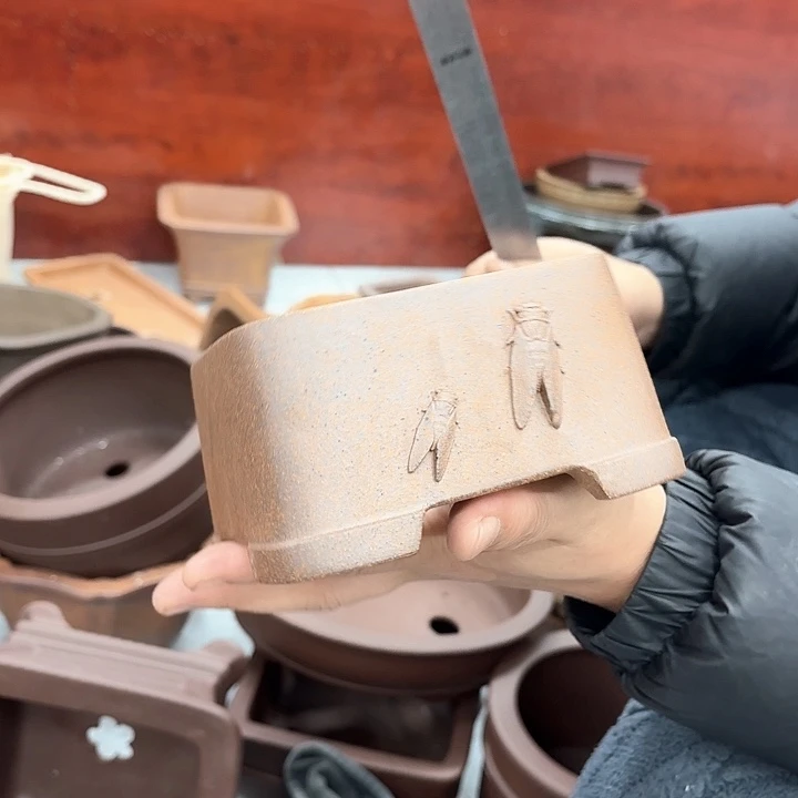 紫砂花盆紫砂的颜色很好看呀