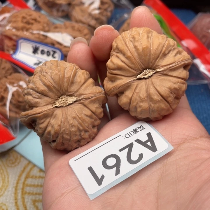 把件文玩核桃核桃